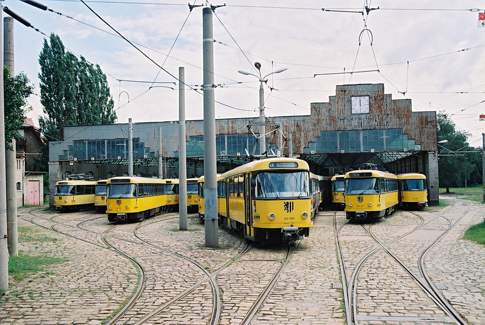 Дрезден, Tatra T4D-MI № 201 009; Дрезден — Трамвайное депо Бюлау (закрытые 2007)