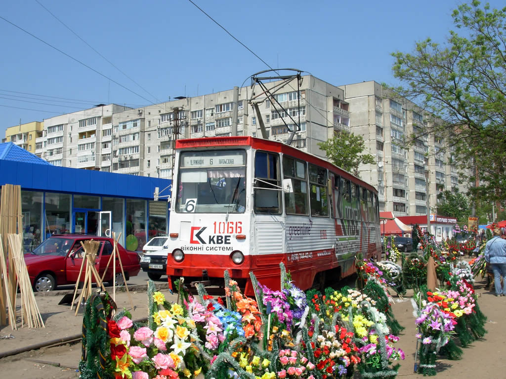 Николаев, 71-605 (КТМ-5М3) № 1066