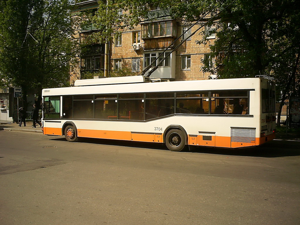 Kijev, MAZ-103T — 3704