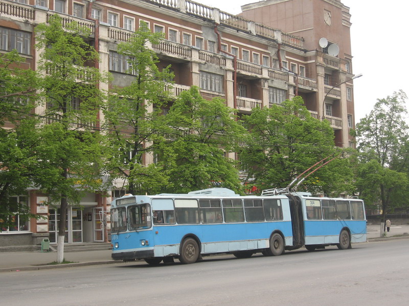 Екатеринбург, ЗиУ-683В01 № 304