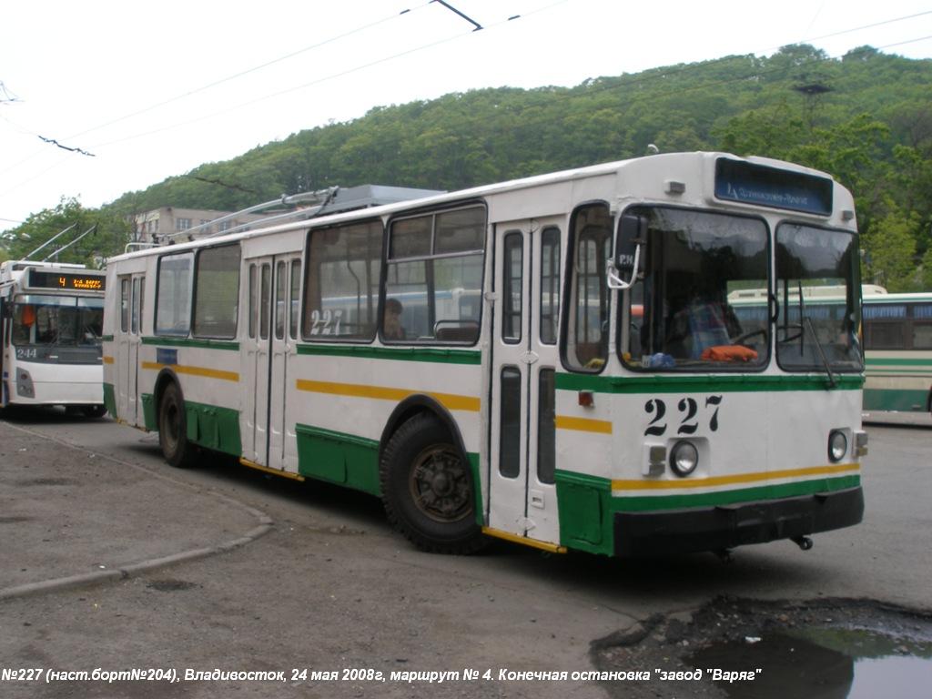 Владивосток, ЗиУ-682Г [Г00] № 227
