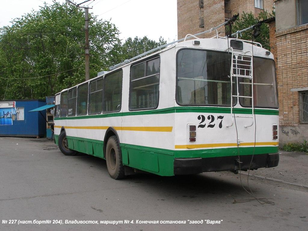 Владивосток, ЗиУ-682Г [Г00] № 227