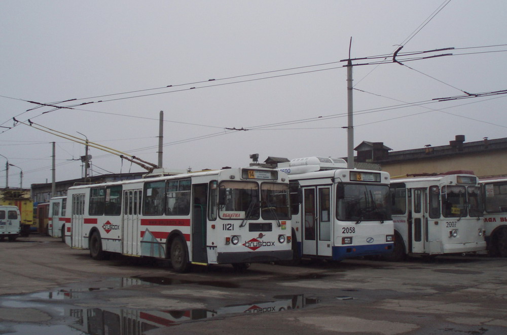 Брянск, ЗиУ-682Г-016 (012) № 1121