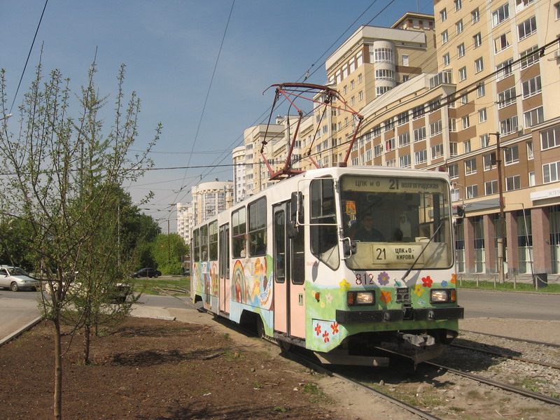 Екатеринбург, 71-402 № 812