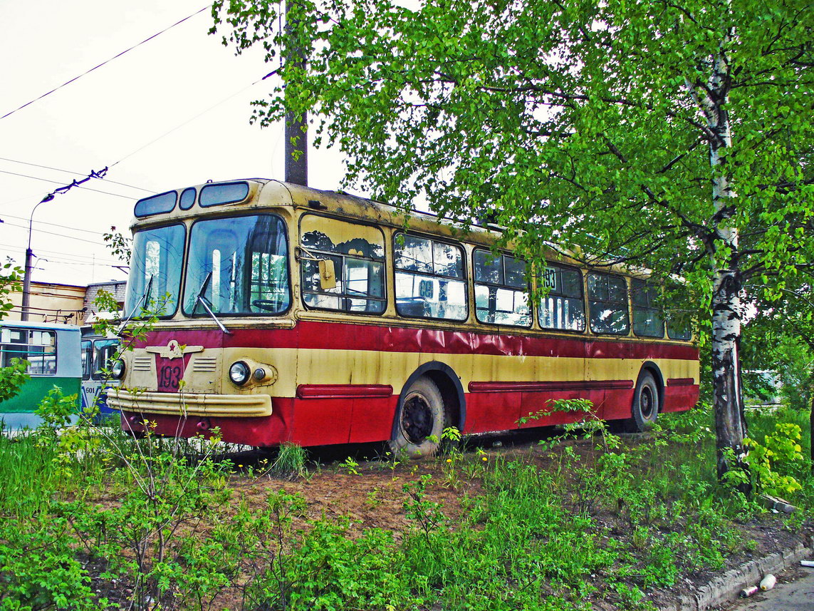 Киров, ЗиУ-5Д № 193