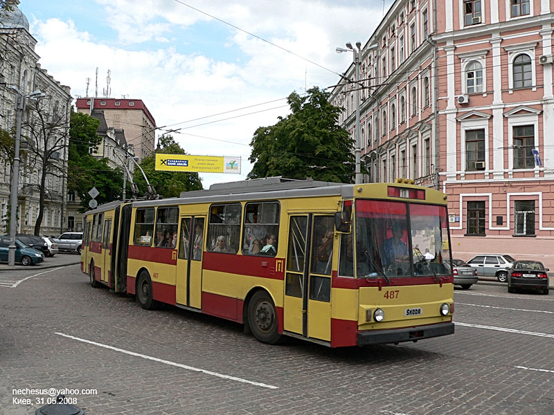 Киев, Škoda 15Tr03/6 № 487