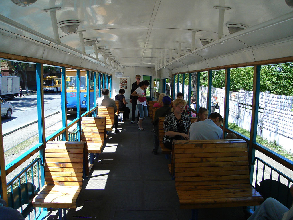 Владивосток, РВЗ-6М2 № 251; Владивосток — Ретро-вагон