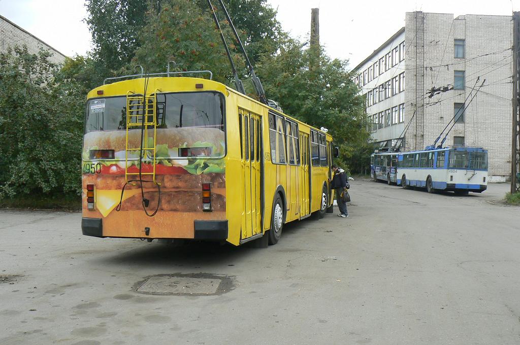 Санкт-Петербург, ЗиУ-682Г-014 [Г0Е] № 4950