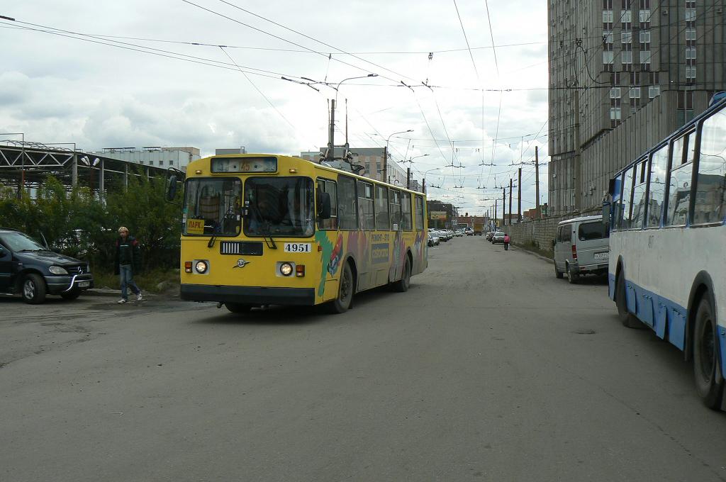 Sankt Petersburg, ZiU-682G-018 [G0P] Nr. 4951