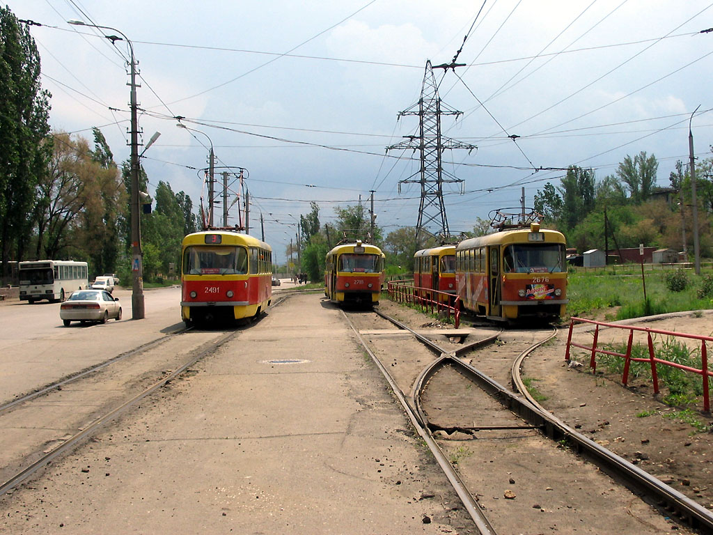 Волгоград, Tatra T3SU (двухдверная) № 2491; Волгоград, Tatra T3SU № 2718; Волгоград, Tatra T3SU (двухдверная) № 2676; Волгоград — Трамвайные линии: [2] Второе депо — Советский район