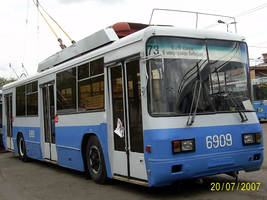 Москва, БТЗ-52761Р № 6909