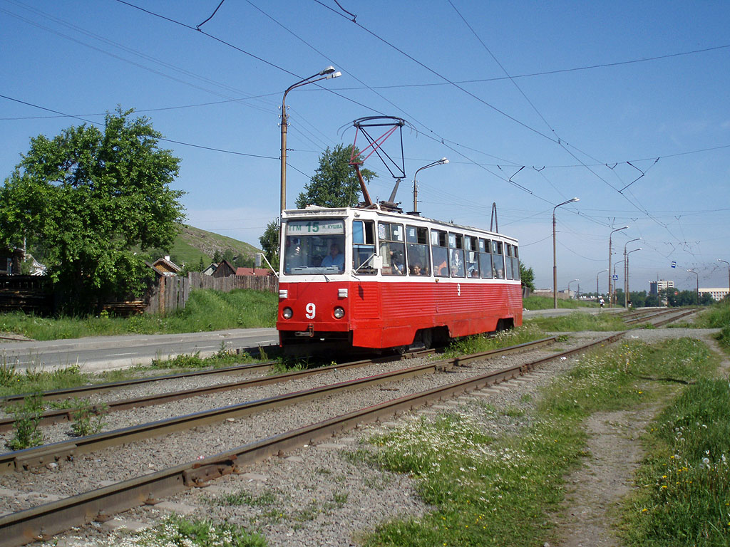 Niżny Tagił, 71-605 (KTM-5M3) Nr 9