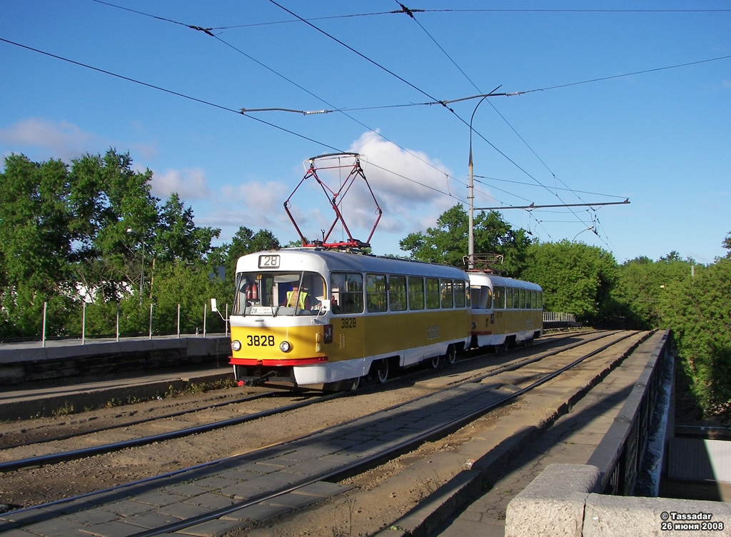 Moskau, Tatra T3SU Nr. 3828