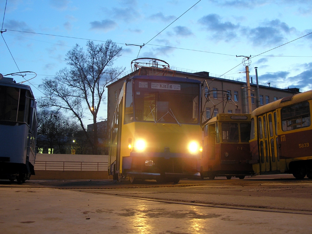Київ, Tatra T6B5SU № 001
