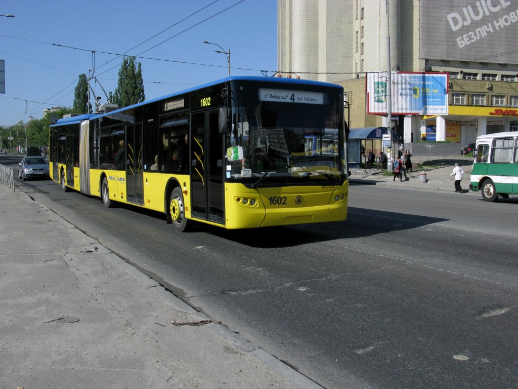 Киев, ЛАЗ E301D1 № 1602