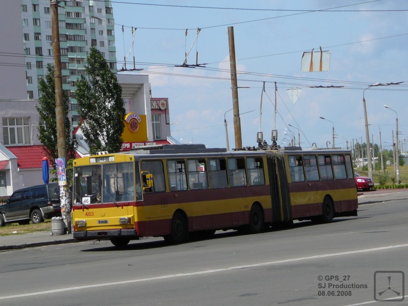 Киев, Škoda 15Tr03/6 № 483