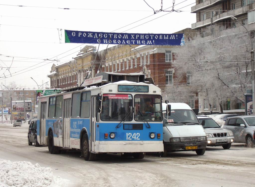 Новосибирск, СТ-682Г № 1242