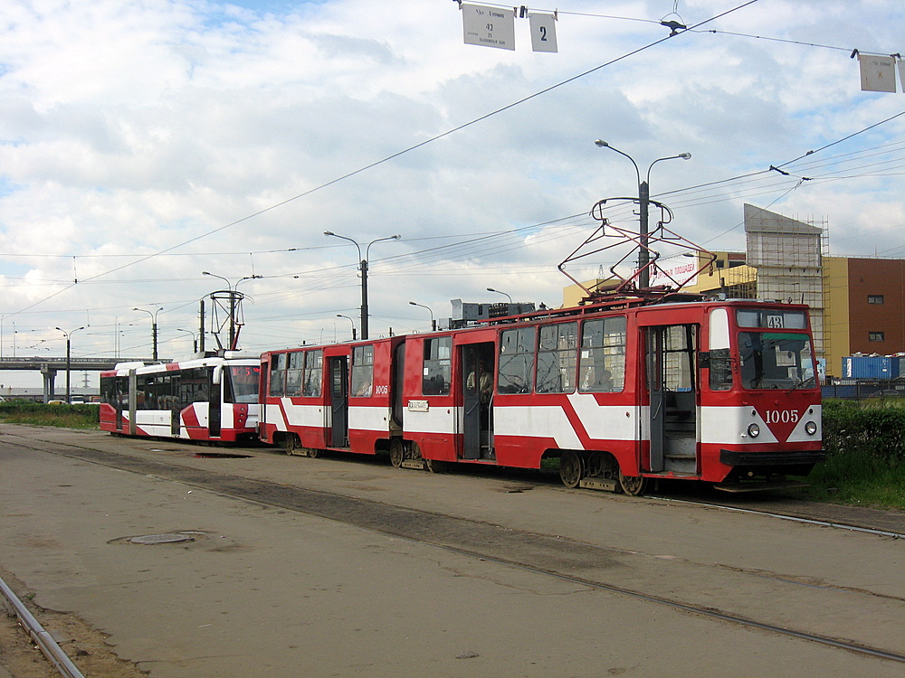 Sankt Petersburg, LVS-86K Nr. 1005