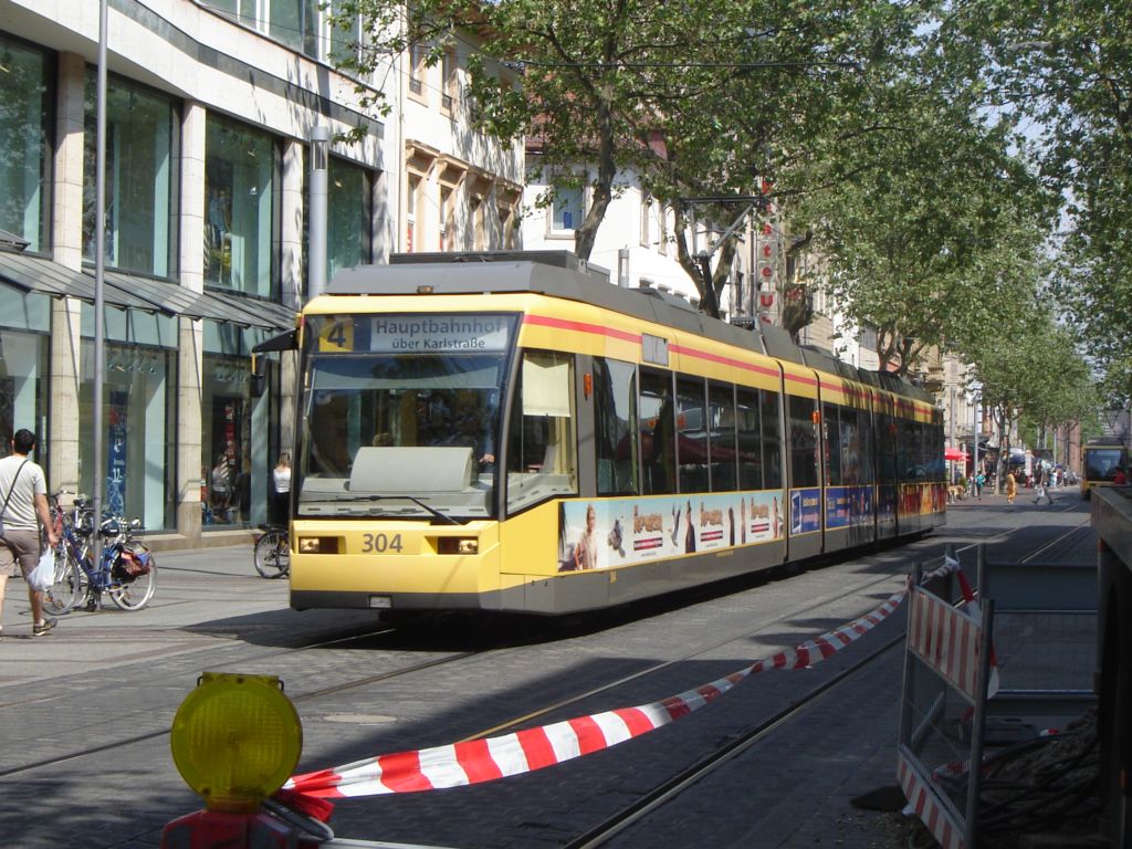 Карлсруэ, Duewag GT8-70DN № 304