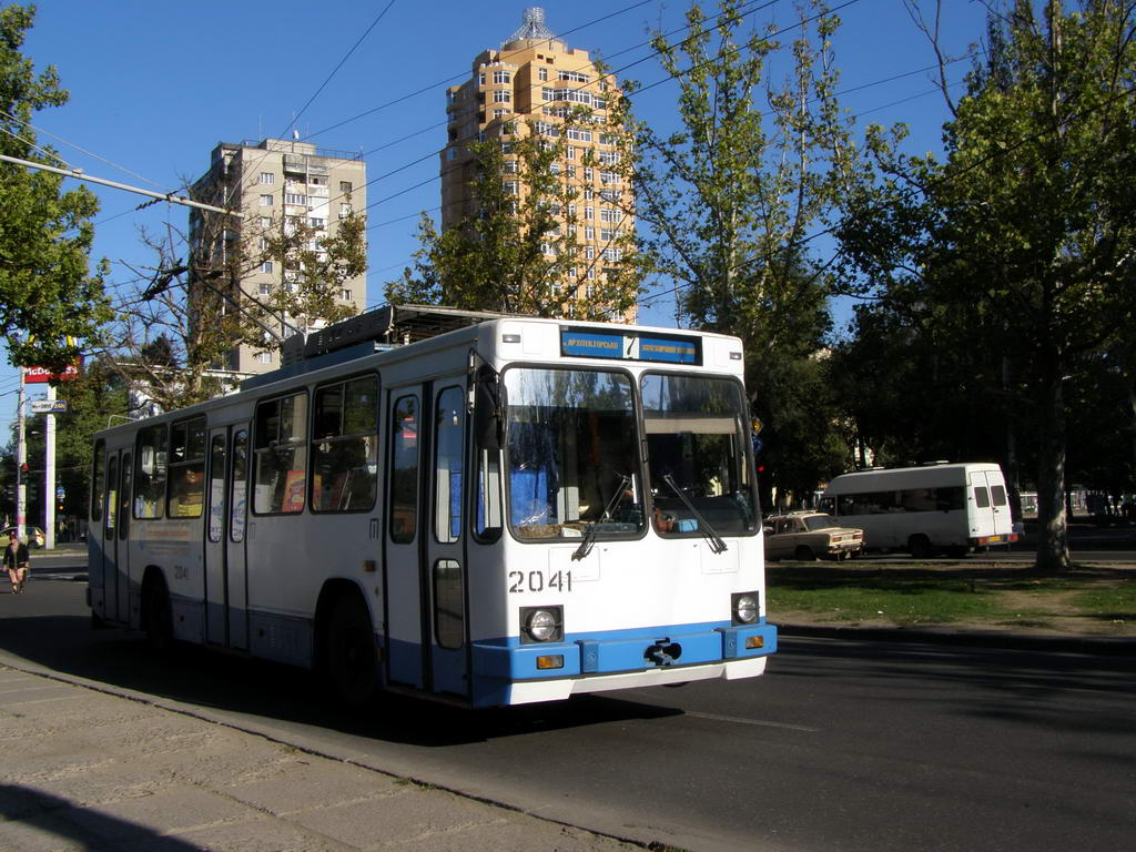 Одесса, ЮМЗ Т2 № 2041