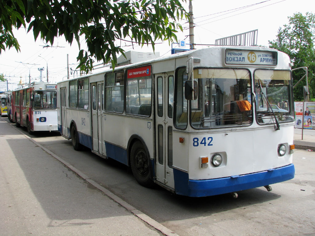 Самара, ЗиУ-682В № 842