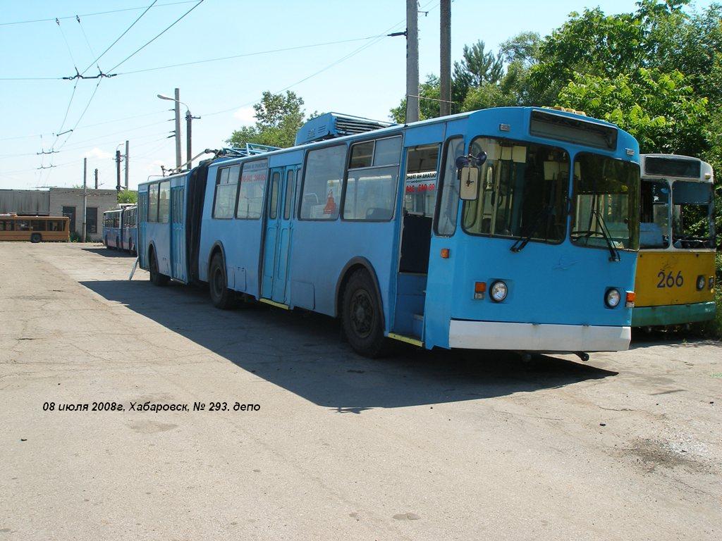Хабаровск, ЗиУ-683В01 № 293; Хабаровск, ЗиУ-682В [В00] № 266
