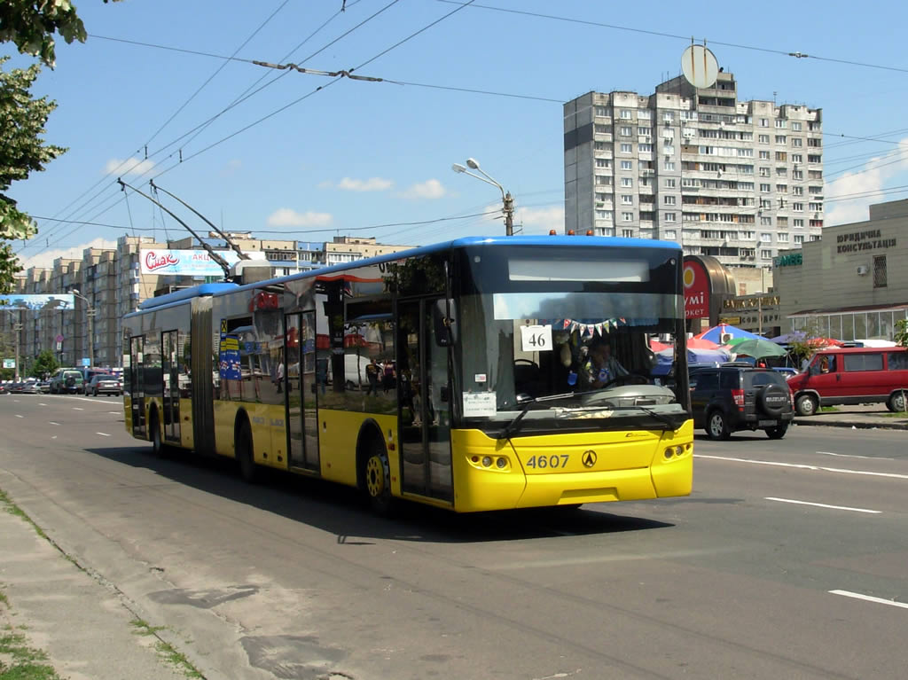 Киев, ЛАЗ E301D1 № 4607