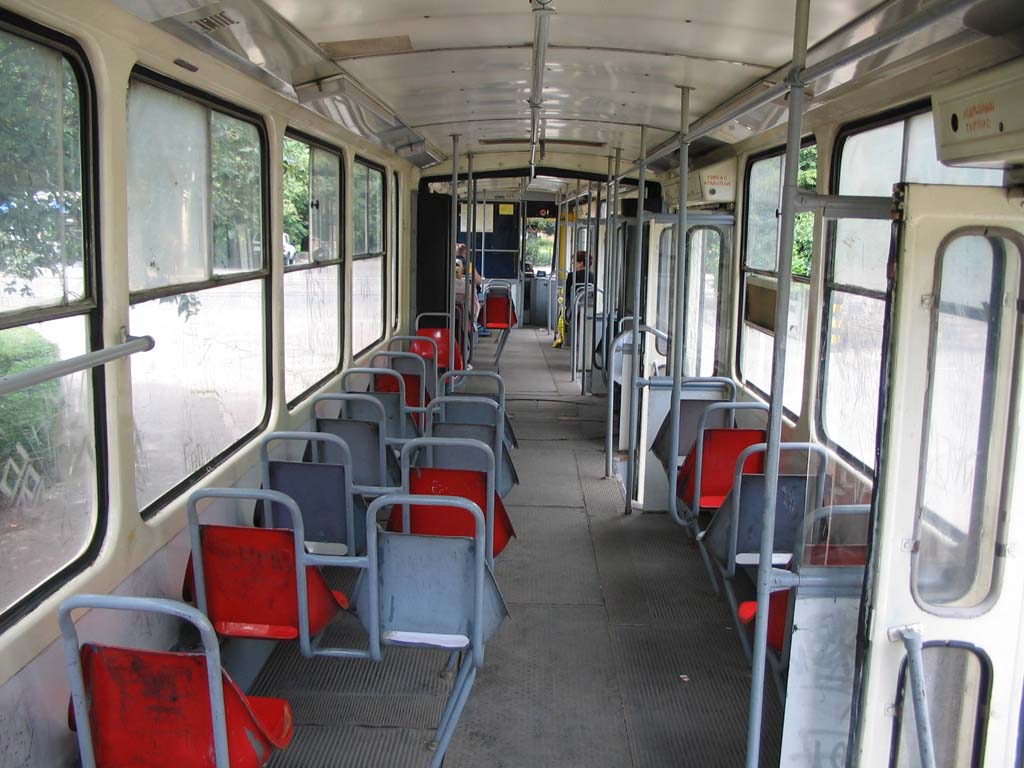 Kalinyingrád, Tatra KT4SU — 425