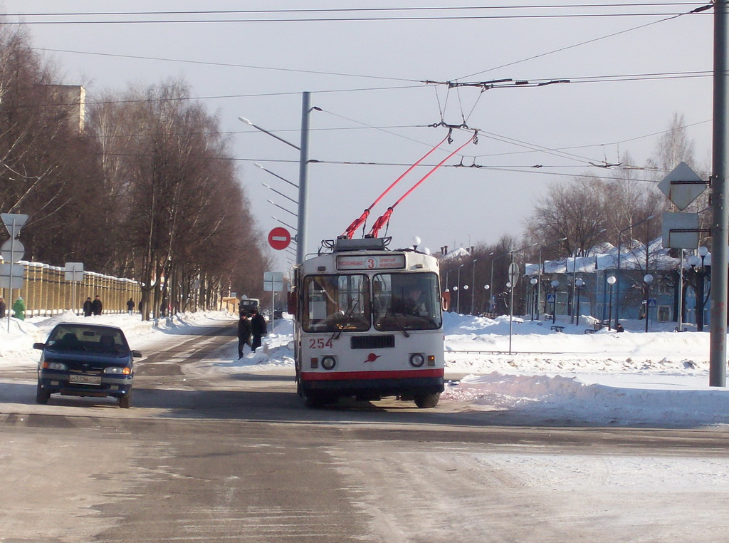 Йошкар-Ола, ЗиУ-682Г [Г00] № 254