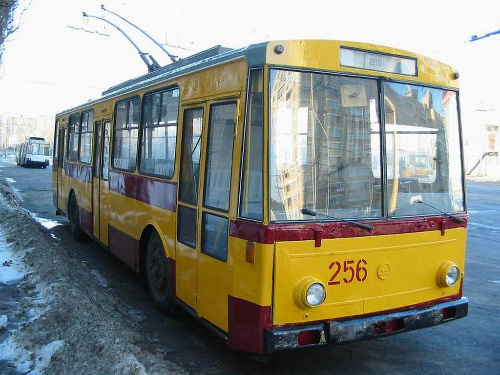 Киев, Škoda 14Tr02 № 256