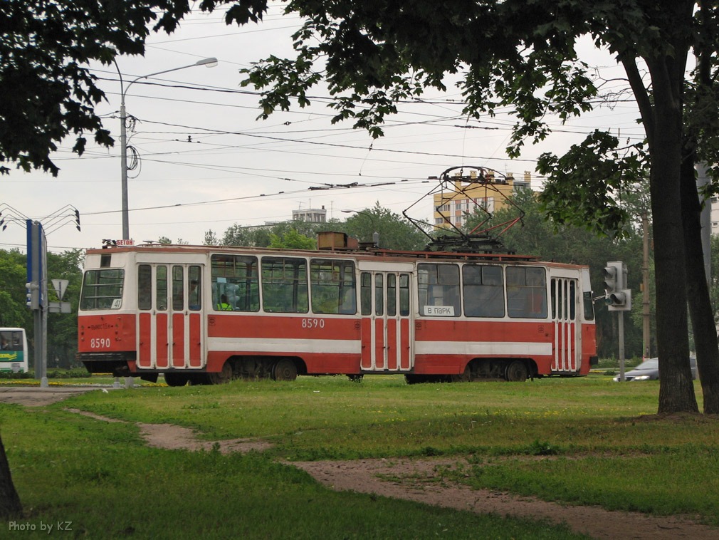 Санкт-Петербург, ЛМ-68М № 8590