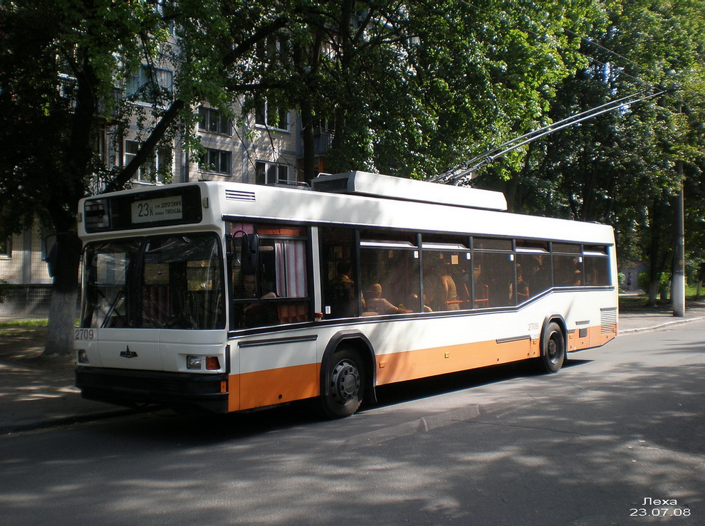 Киев, МАЗ-103Т № 2709