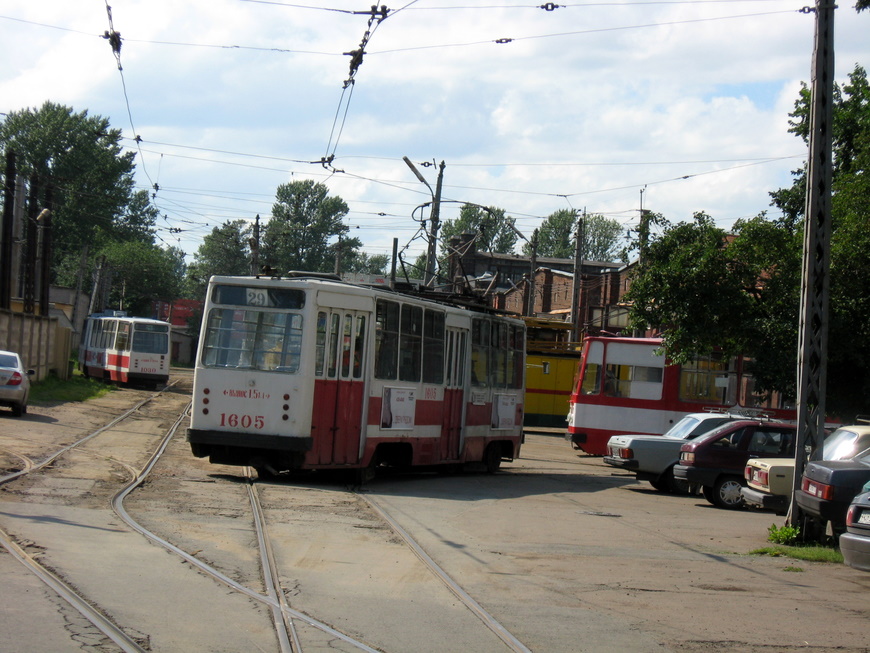Sankt Petersburg, LM-68M Nr 1605; Sankt Petersburg — Tramway depot # 1