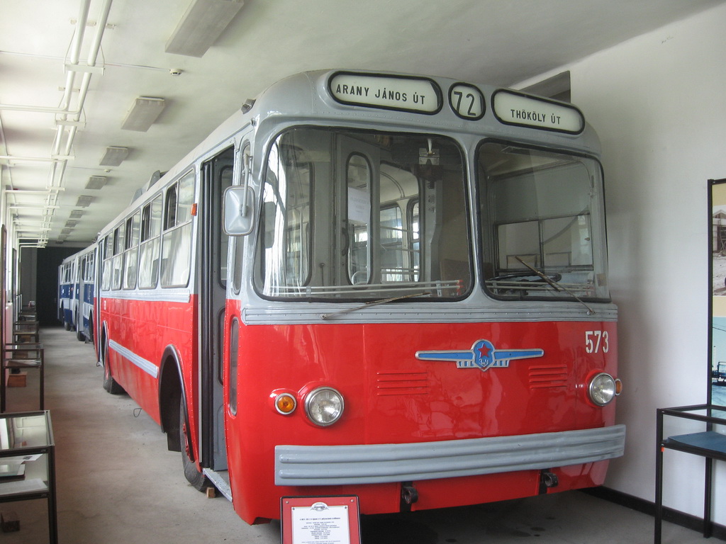 Будапешт, ЗиУ-5Д № 573; Будапешт — Музеи Будапешт, ЗиУ-5Д № 573; Будапешт — Музеи