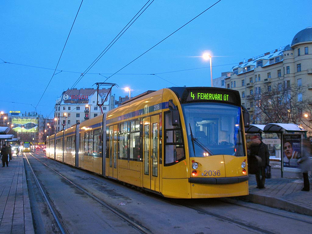 Будапешт, Siemens Combino Supra NF12B № 2036