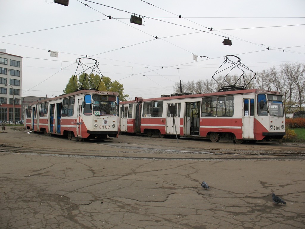 Санкт-Петербург, 71-147К (ЛВС-97К) № 8107; Санкт-Петербург, 71-147К (ЛВС-97К) № 8109 Санкт-Петербург, 71-147К (ЛВС-97К) № 8107; Санкт-Петербург, 71-147К (ЛВС-97К) № 8109