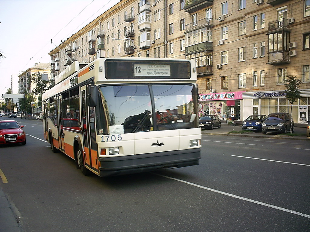 Киев, МАЗ-103Т № 1705