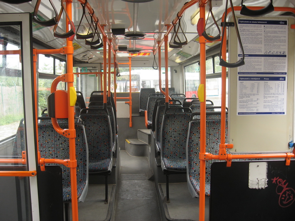 Будапешт, Ikarus 412.81 № 702