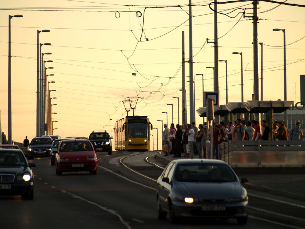 Будапешт, Siemens Combino Supra NF12B № 2019