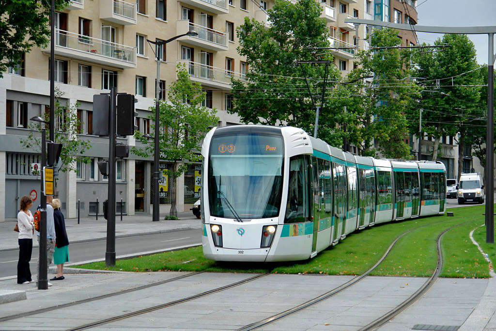 Париж -  Версаль -  Ивелин, Alstom Citadis 402 № 302