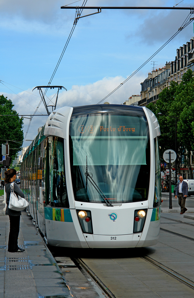 Париж -  Версаль -  Ивелин, Alstom Citadis 402 № 312