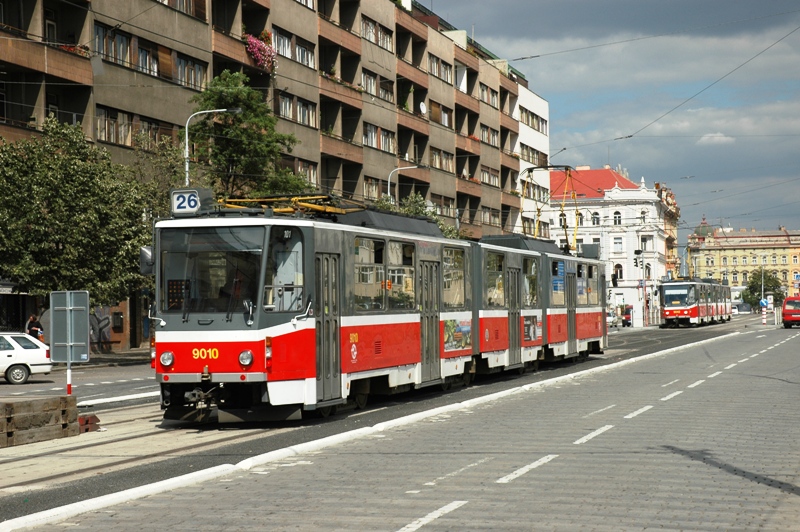 Прага, Tatra KT8D5 № 9010