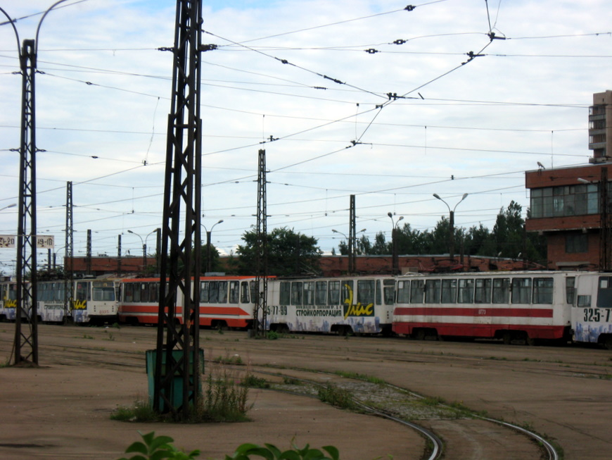 Sankt-Peterburg — Joint tramway-trolleybus depot
