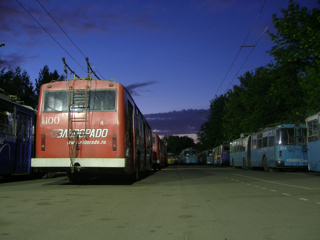 Ярославль, ЗиУ-682Г [Г00] № 100; Ярославль, Тролза-62052.02 [62052В] № 184