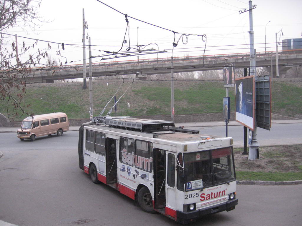 Одесса, ЮМЗ Т1 № 2025