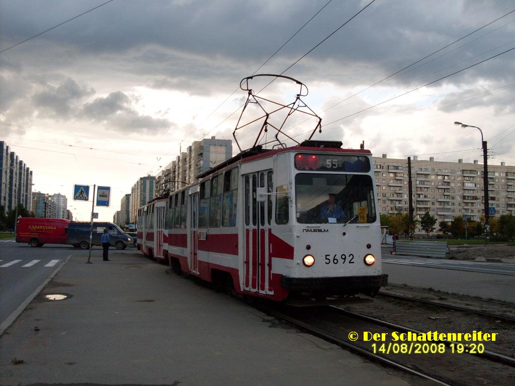 Санкт-Петербург, ЛМ-68М № 5692