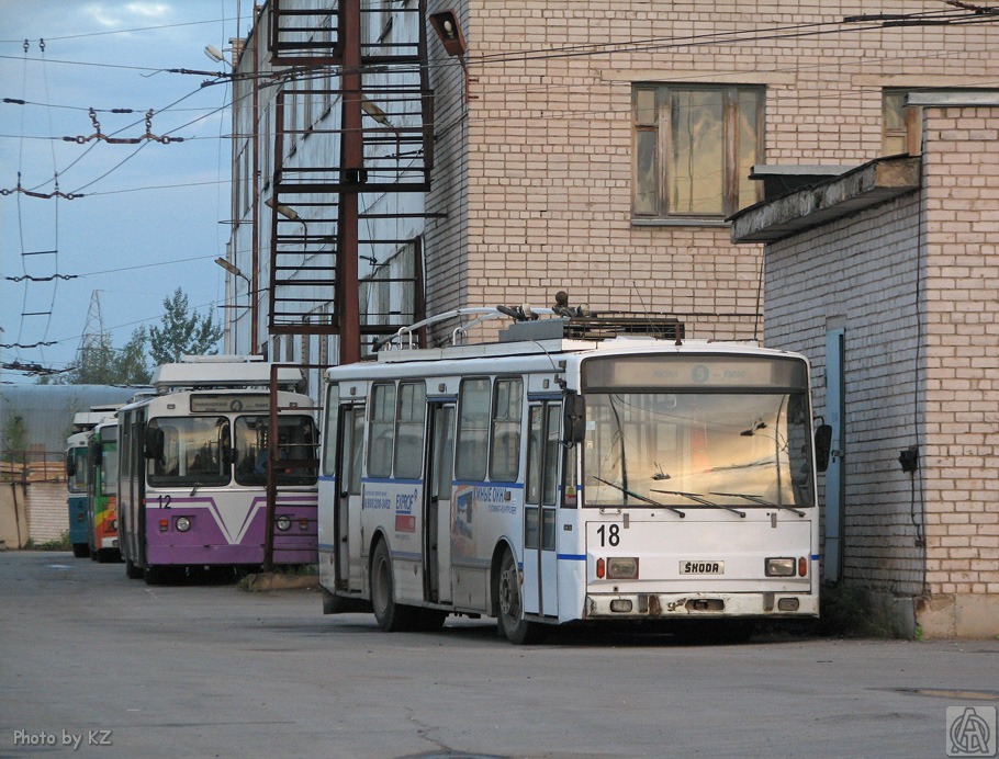 Velikijnovgoroda, Škoda 14TrM (VMZ) № 18; Velikijnovgoroda — Trolleybus depot