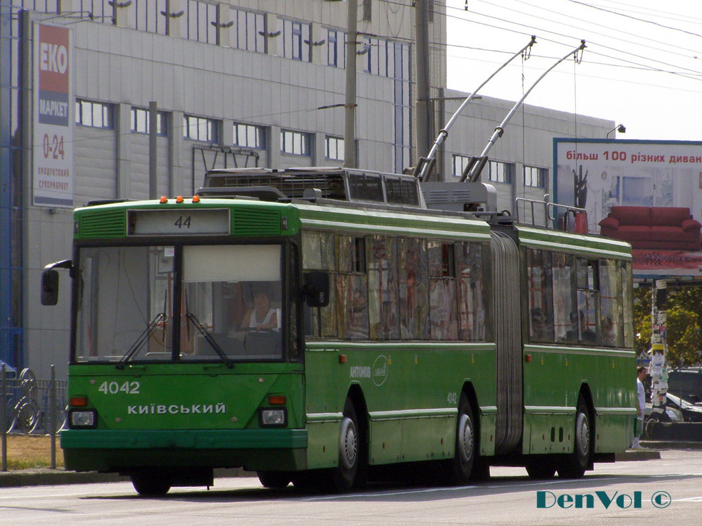 Киев, Киев-12.03 № 4042