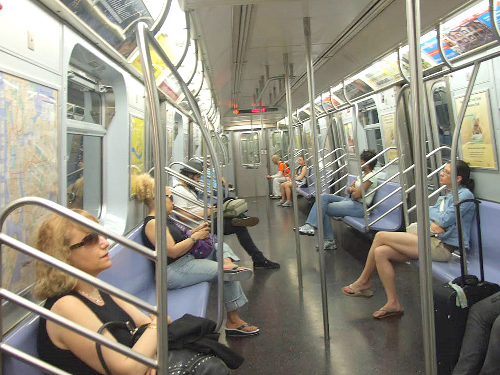 Нью-Йорк — Метрополитен — Неопознанные вагоны