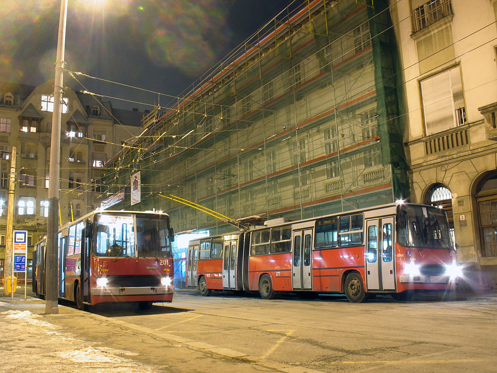 Budapeszt, Ikarus 280.94 Nr 201; Budapeszt, Ikarus 280.94 Nr 277